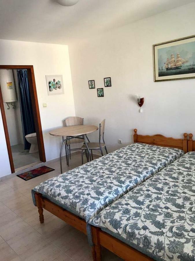 Студиа Мансарда Ненови Pomorie Esterno foto